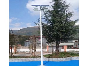 高杆灯的升降维护系统有哪些常见类型，其安全性如何保障？